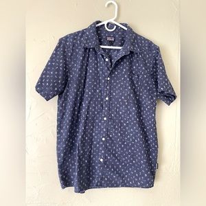 Patagonia Organic Cotton Printed Short-Sleeve Button-Up - Blue/White L